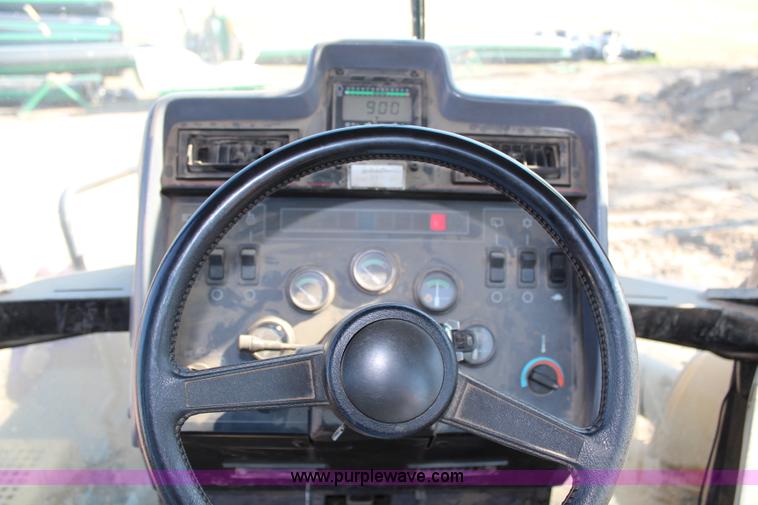 image for item G5408 1996 Caterpillar Challenger 85D tractor