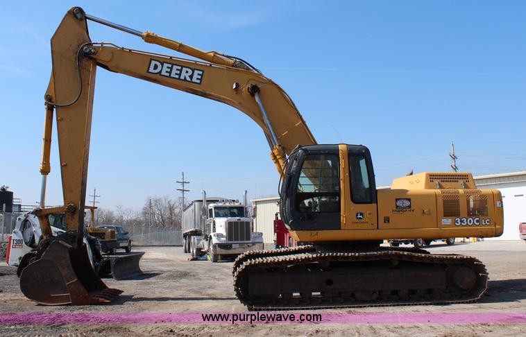 image for item G5426 2004 John Deere 330C LC excavator