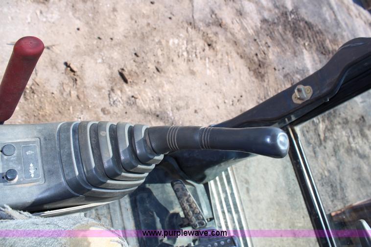 image for item G5426 2004 John Deere 330C LC excavator