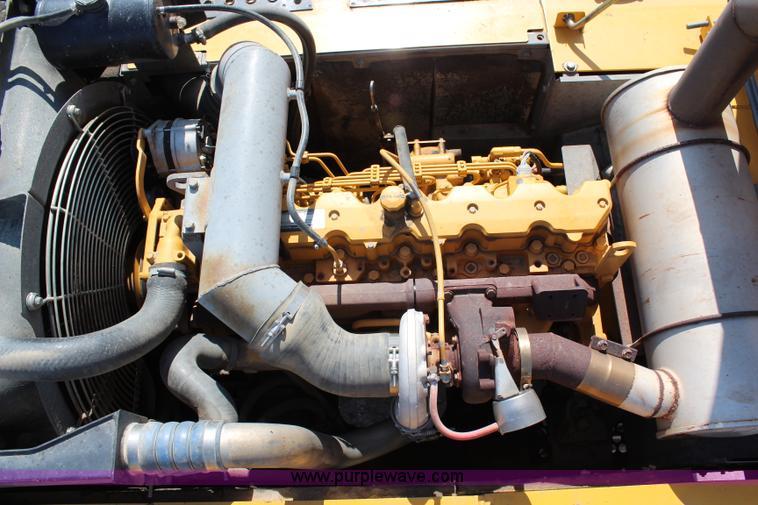 image for item G5426 2004 John Deere 330C LC excavator