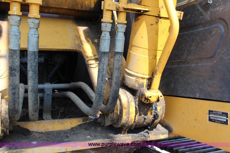 image for item G5426 2004 John Deere 330C LC excavator
