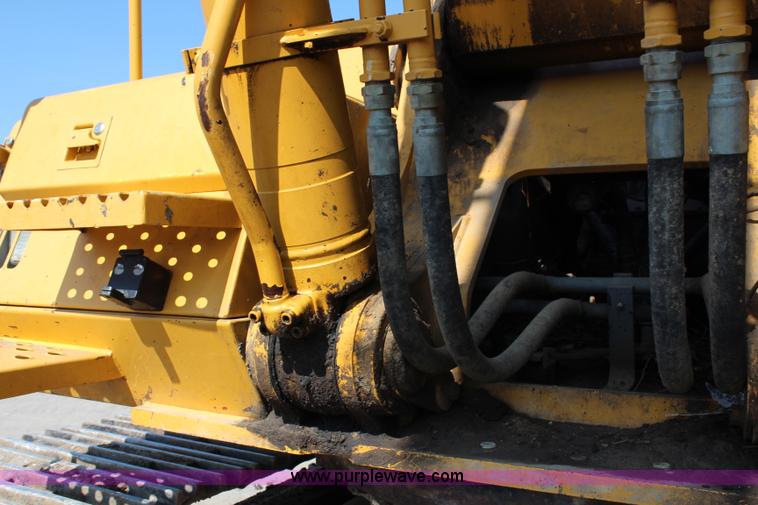 image for item G5426 2004 John Deere 330C LC excavator