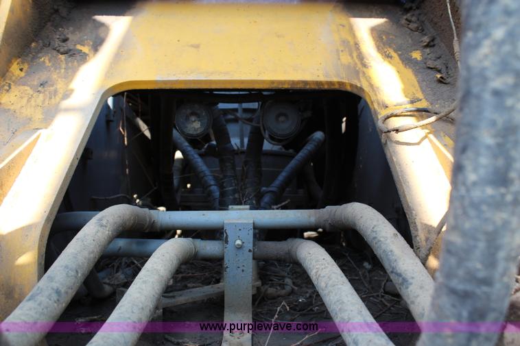 image for item G5426 2004 John Deere 330C LC excavator