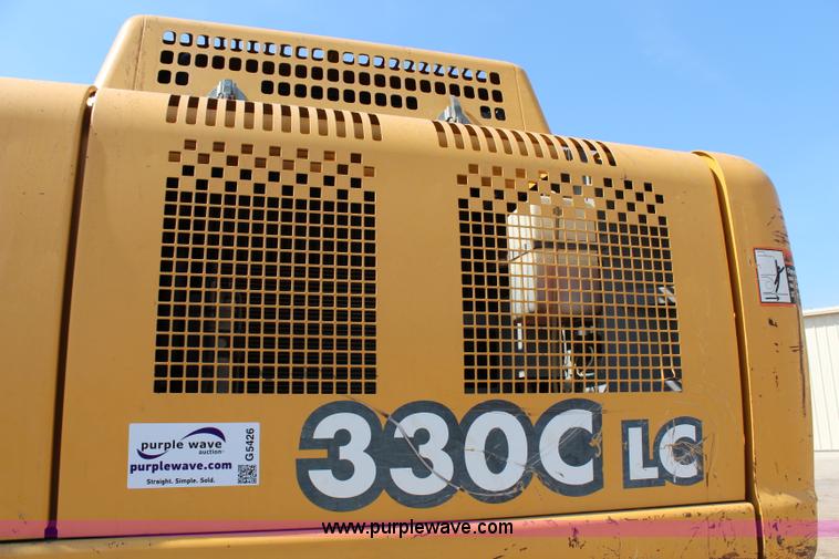 image for item G5426 2004 John Deere 330C LC excavator