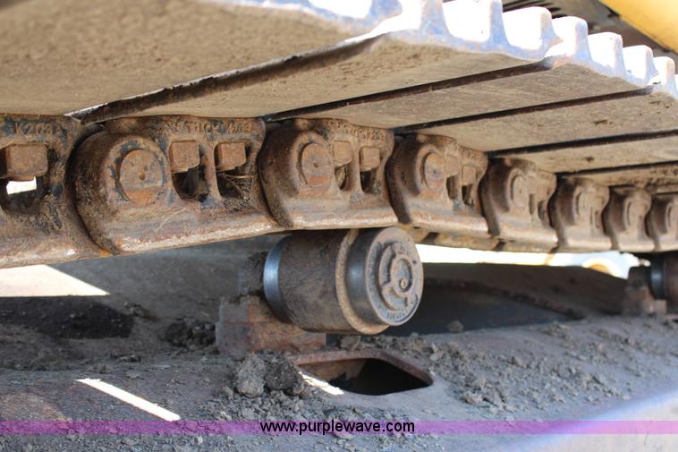 image for item G5426 2004 John Deere 330C LC excavator