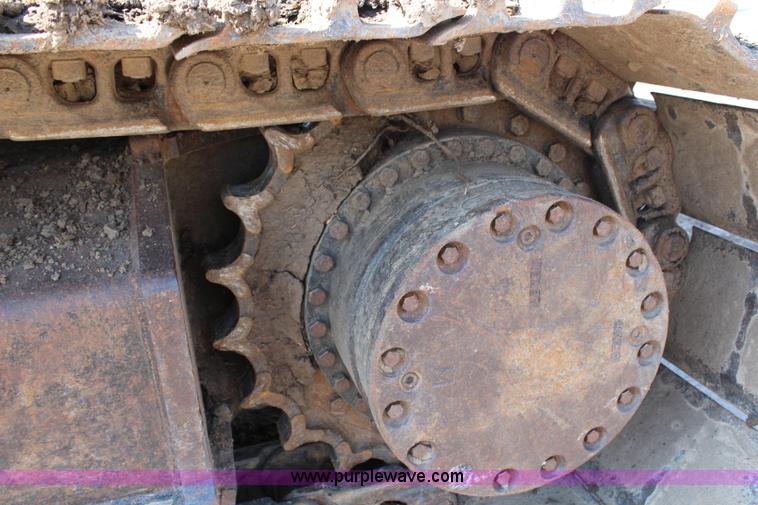 image for item G5426 2004 John Deere 330C LC excavator