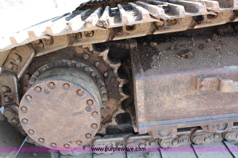 image for item G5426 2004 John Deere 330C LC excavator