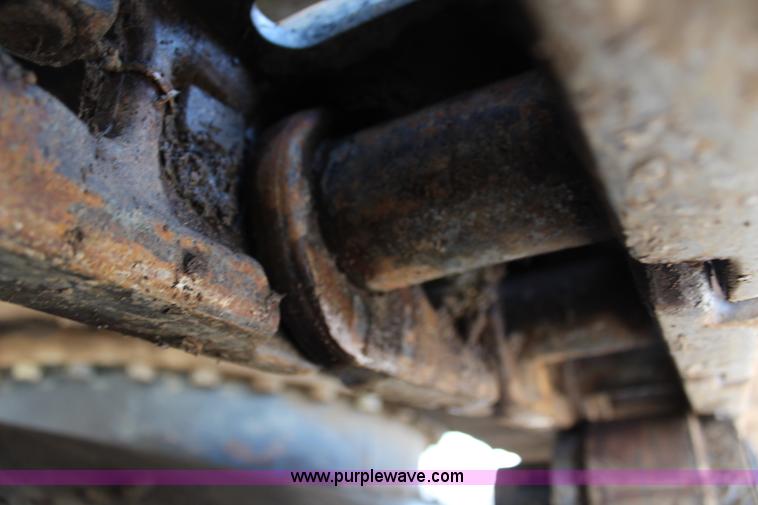 image for item G5426 2004 John Deere 330C LC excavator