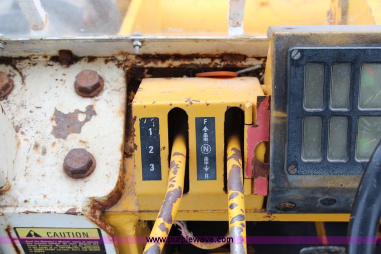 image for item G5437 International 510 wheel loader