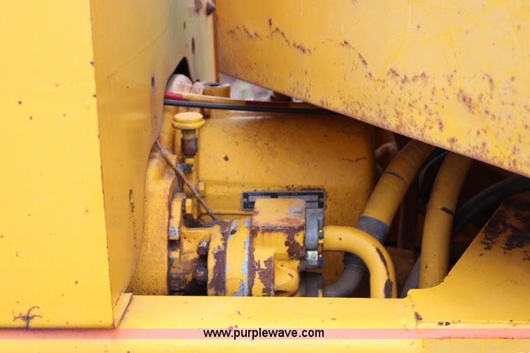 image for item G5437 International 510 wheel loader