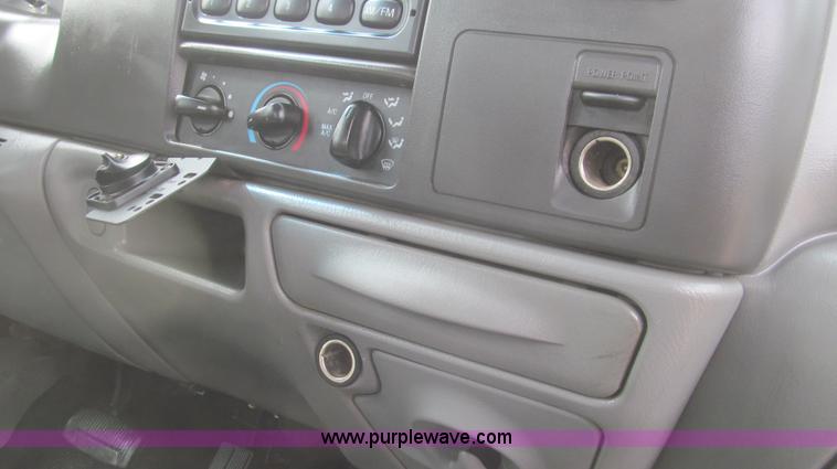 image for item G5683 2004 Ford F350 XL Crew Cab flatbed truck