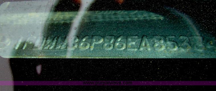 image for item G5685 2006 Ford F350 Crew Cab flatbed truck