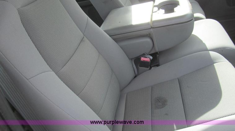 image for item G5687 2005 Ford F250 SuperCab pickup truck