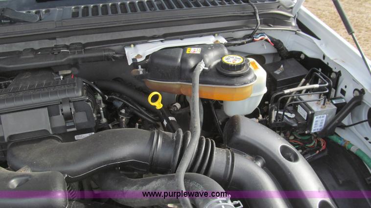 image for item G5687 2005 Ford F250 SuperCab pickup truck