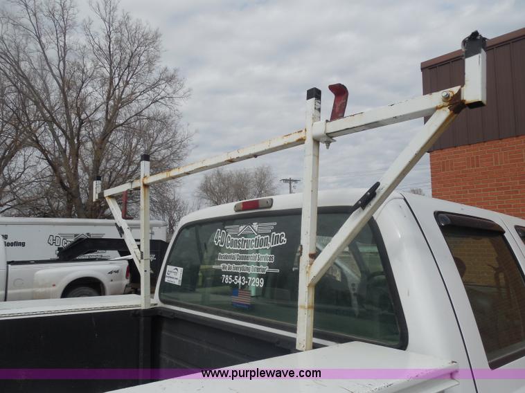 image for item G7833 2001 Ford F350 Super Duty utility truck