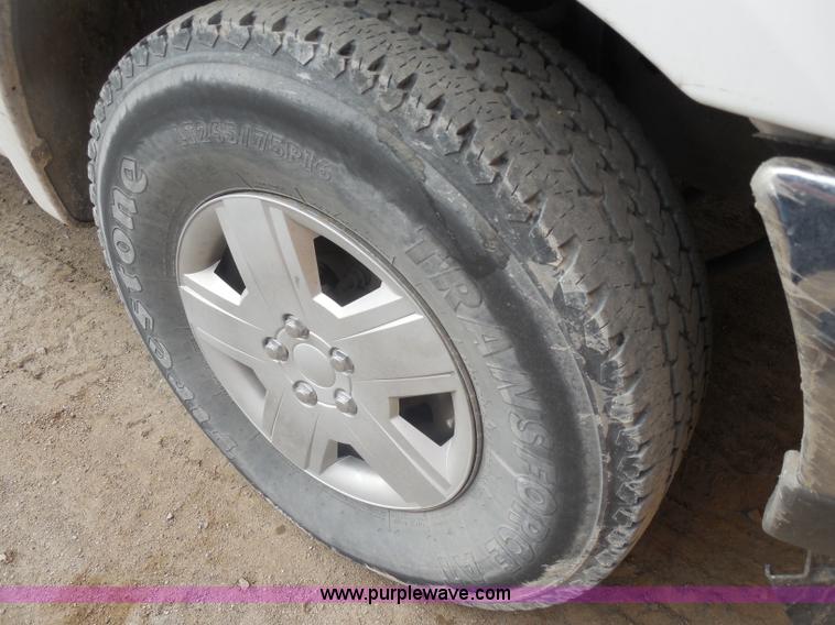 image for item G7833 2001 Ford F350 Super Duty utility truck