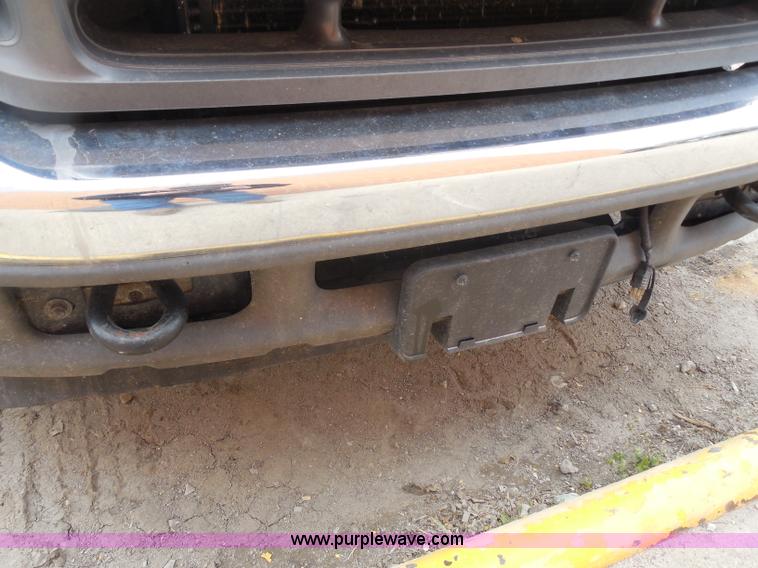 image for item G7833 2001 Ford F350 Super Duty utility truck