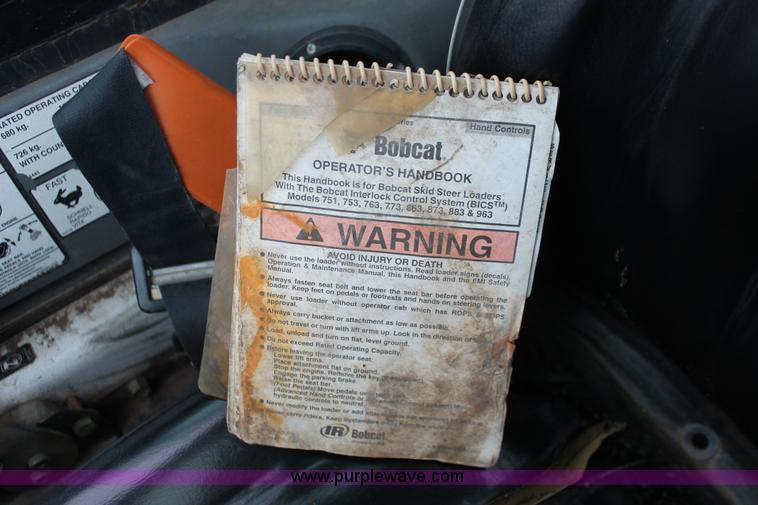 image for item H3676 2002 Bobcat 763 skid steer