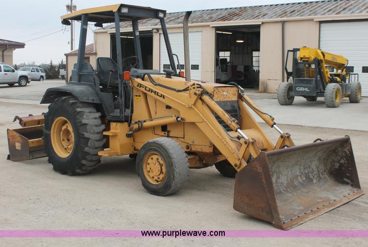 image for item H3736 1994 Ford 455D landscape loader