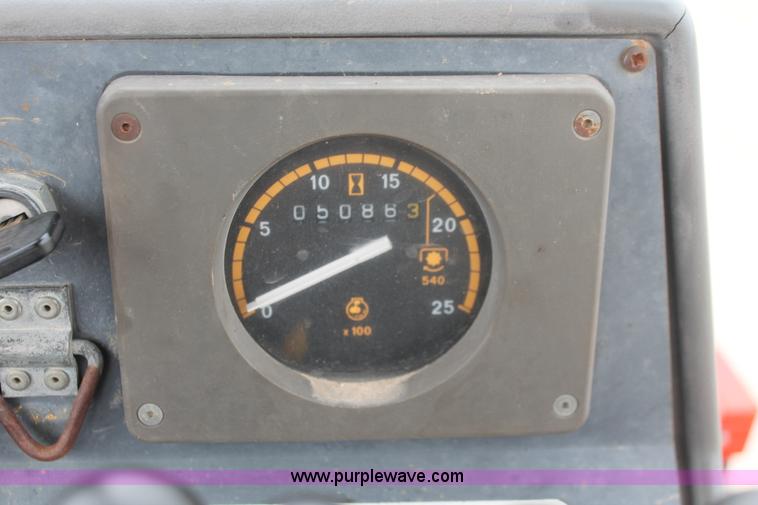 image for item H3736 1994 Ford 455D landscape loader