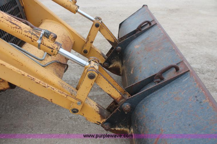 image for item H3736 1994 Ford 455D landscape loader