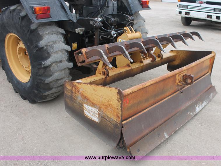 image for item H3736 1994 Ford 455D landscape loader