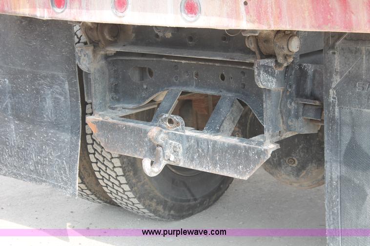 image for item H3737 1983 International S1954 CrewCab dump truck