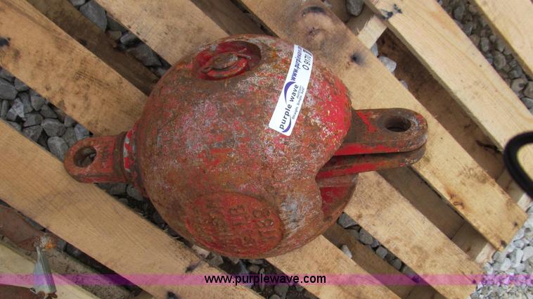 image for item O9170 (3) cable crane balls