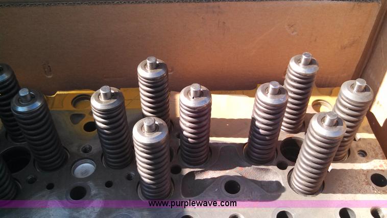 image for item V9957 Rebuilt cylinder head for Cumming M11 diesel engine