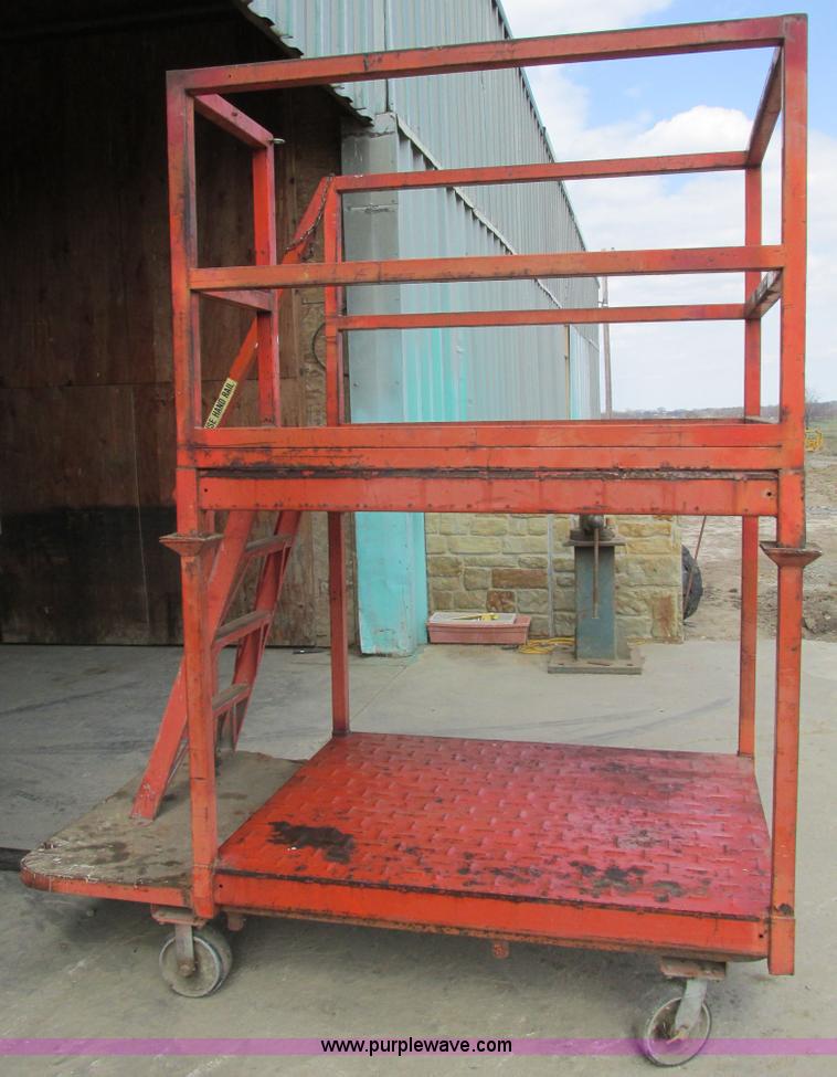 image for item V9960 Portable scaffolding