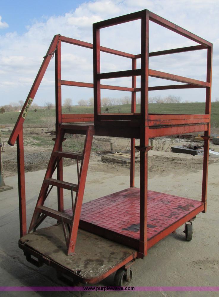 image for item V9960 Portable scaffolding