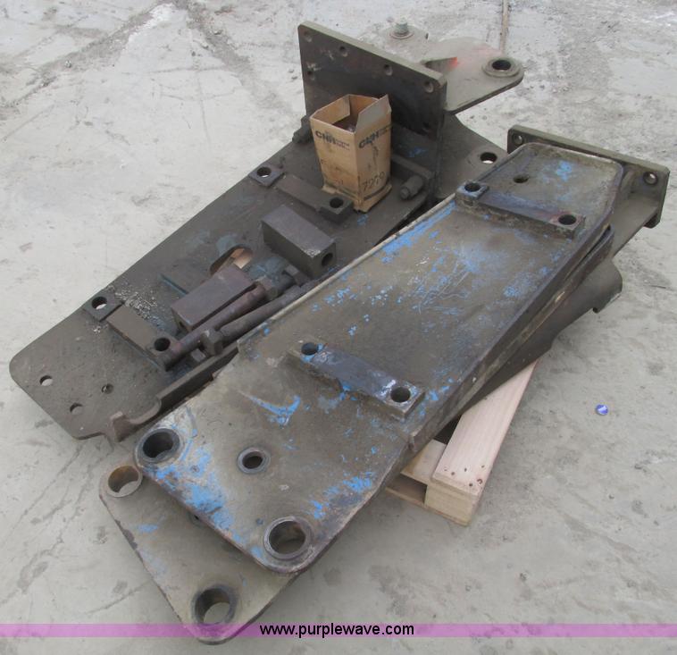 image for item V9967 (2) hammer tool carriers