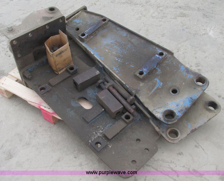 image for item V9967 (2) hammer tool carriers