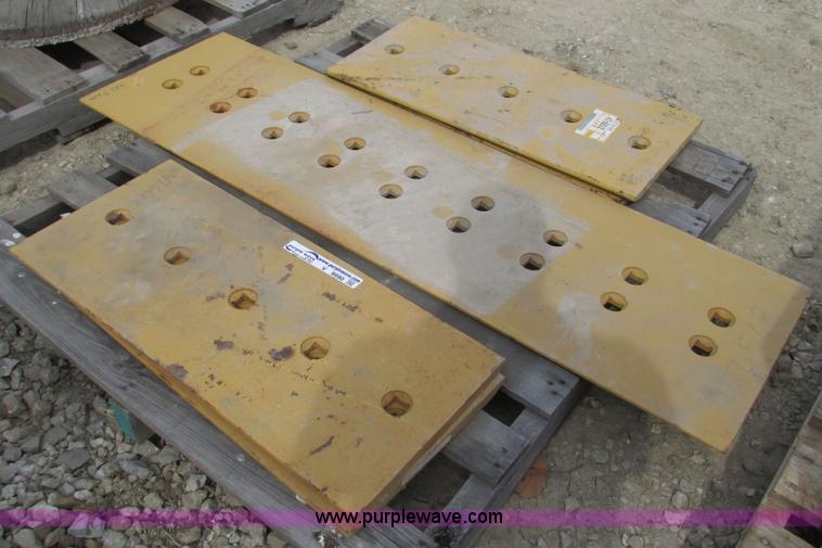 image for item V9990 Caterpillar cutting edges for scrapers