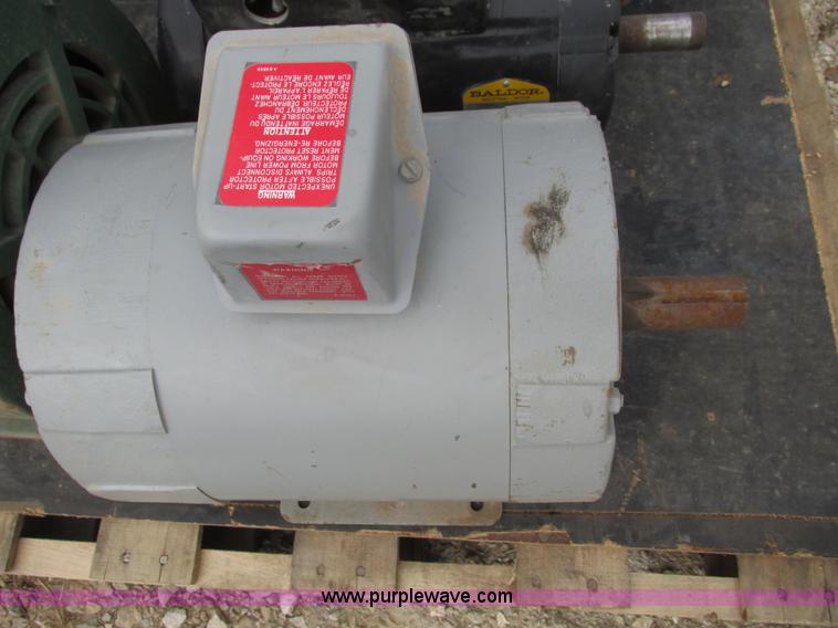 image for item V9995 (6) electric motors