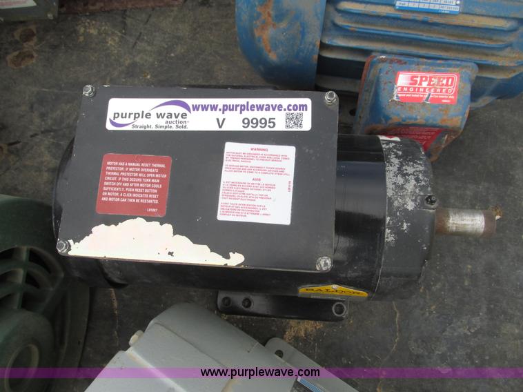 image for item V9995 (6) electric motors