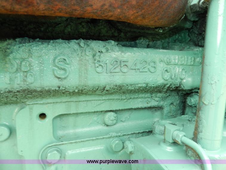 image for item W9936 Detroit 353 three cylinder diesel engine