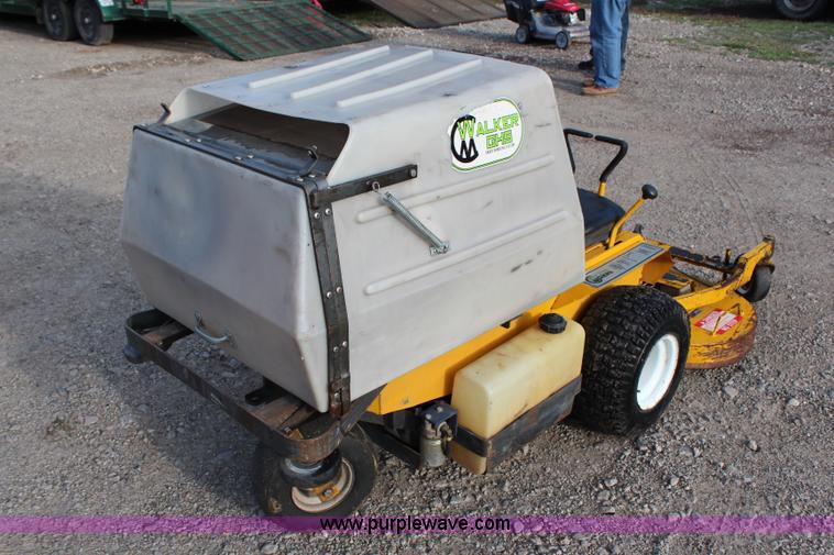 image for item AJ9605 Walker ZTR lawn mower