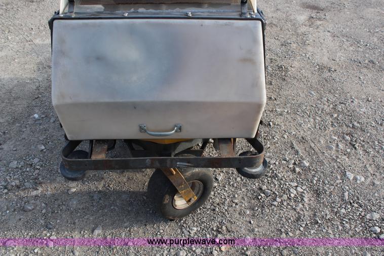 image for item AJ9605 Walker ZTR lawn mower