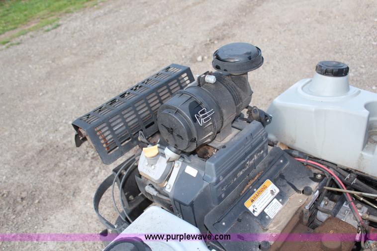 image for item AJ9606 Exmark Lazer Z ZTR lawn mower