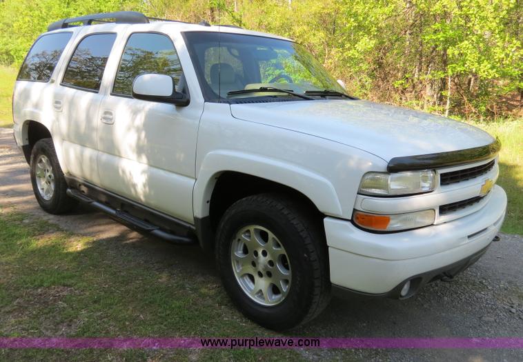 image for item B4752 2003 Chevrolet Tahoe Z71 SUV