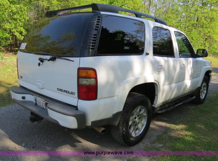 image for item B4752 2003 Chevrolet Tahoe Z71 SUV