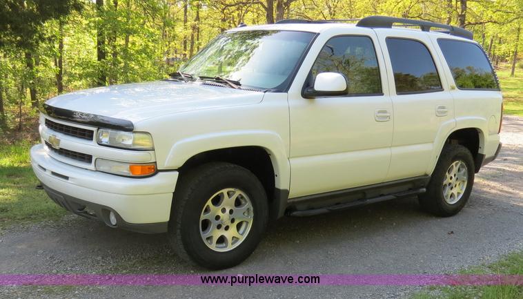 image for item B4752 2003 Chevrolet Tahoe Z71 SUV