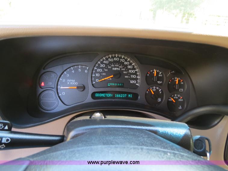 image for item B4752 2003 Chevrolet Tahoe Z71 SUV