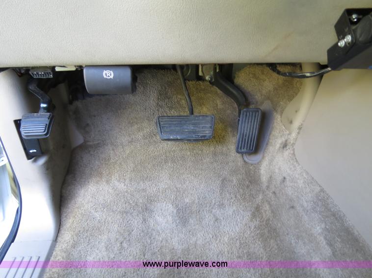 image for item B4752 2003 Chevrolet Tahoe Z71 SUV