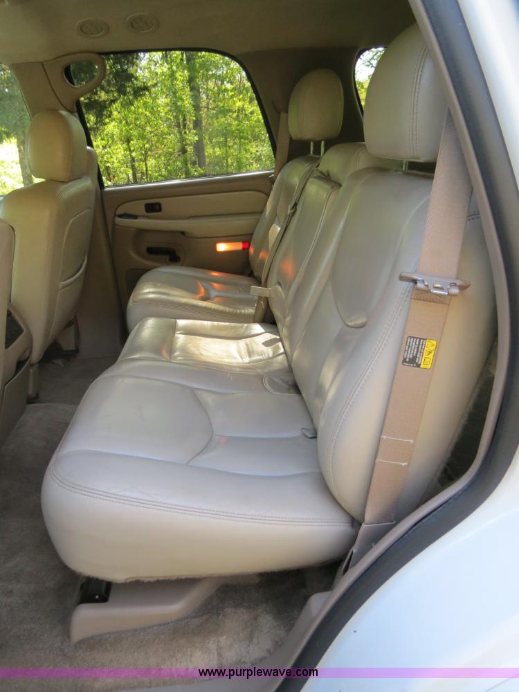 image for item B4752 2003 Chevrolet Tahoe Z71 SUV