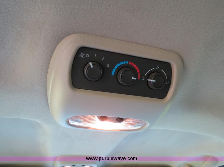 image for item B4752 2003 Chevrolet Tahoe Z71 SUV