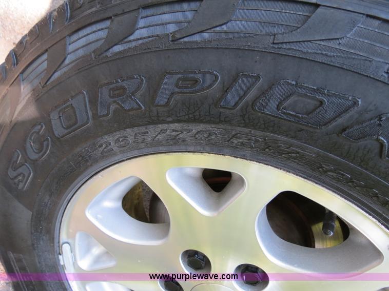 image for item B4752 2003 Chevrolet Tahoe Z71 SUV