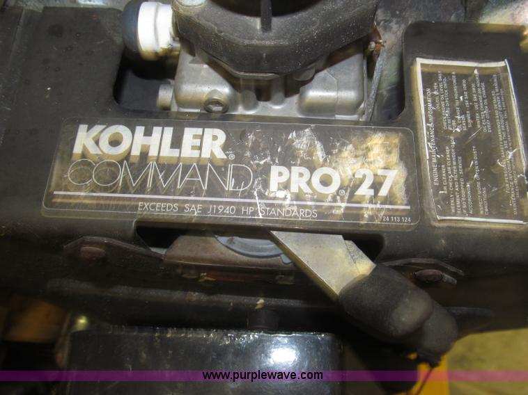 image for item B5471 2005 Vermeer 6" brush chipper