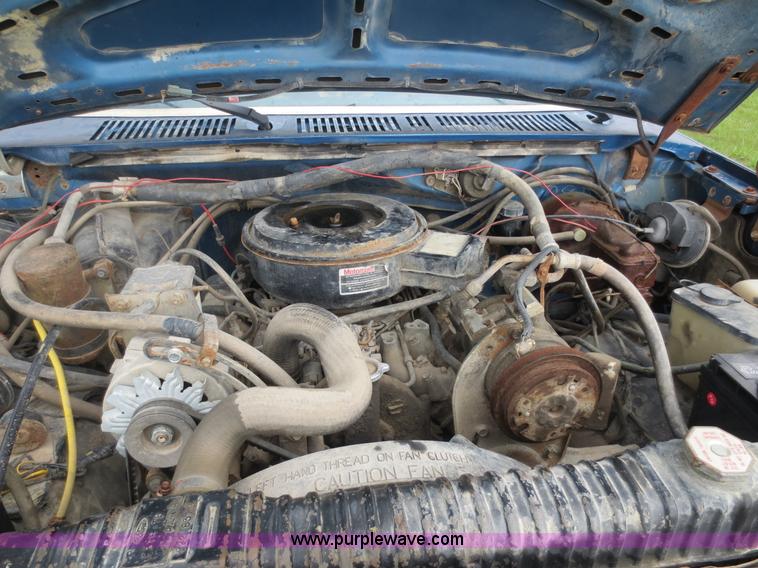 image for item D5824 1984 Ford F250 SuperCab pickup truck